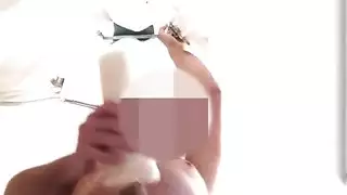 أمي اذهبي إلى المطبخ دعيه يؤد بني