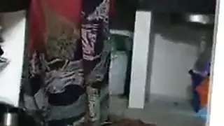امي لديها عير