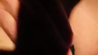 فرج مشعر لشقراء تُلعق بعمق بلسان جائع