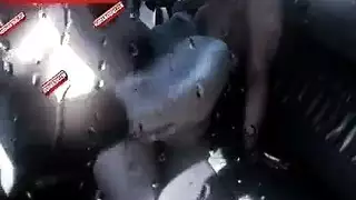 سمحت لي برؤية القليل من شرجها