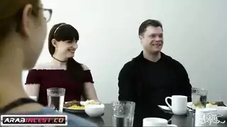 سكس رحلت العائلة