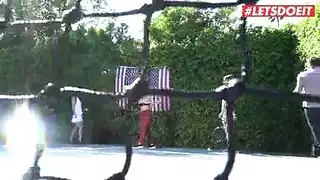 ملكات الغش هؤلاء كلهنّ حول أكل الفرج