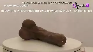 المهبل يمسك ويغمر قضيباً قاسياً