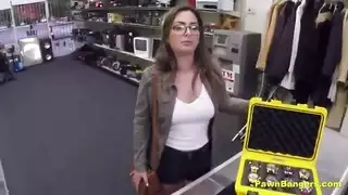 بنات المتجر