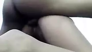 يحشر زبه في امراة حتى ناكها في حافلة