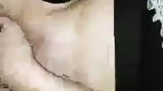 بوف عنيف شرجي: ميناتا تأخذه بعمق