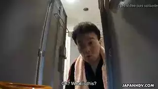 ينيك لاعبة الجيم