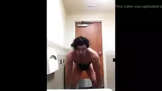 مصارع اب وابته