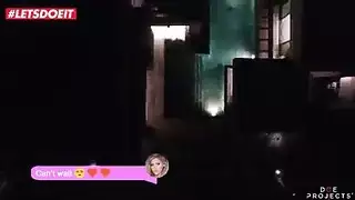 برزيليه طيظها كبير تتناك خارج المنزل