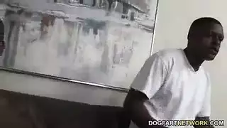 كيسي كامز هو ناضجة شقي يحب أن يكون ممارسة الجنس الشرجي في كل مرة، مع رجل