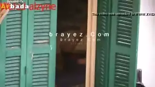 سكس الشب نايم فوق البنت