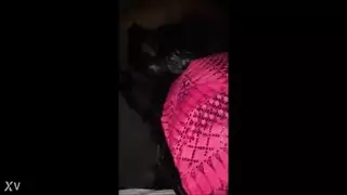 شقراء تدخن وتمص وتتناك في العراء