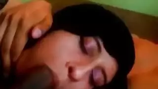 تدريب على القضيب العميق لرجل مسلم ضخم