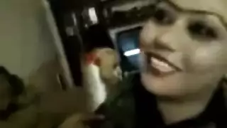 إباحية عربية: الرهان الذي انتهى بجماع حلق فوضوي