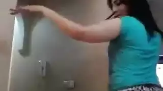 نيك غير مقتطع ثنائي هاوي يفقد السيطرة