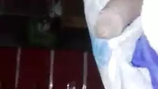 العيسا غوميز تستولي على أثداء ضخمة وتأمر بإشباع جنسي مكثف