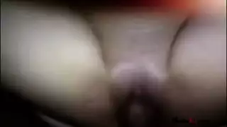 فيديو ساخن بين حبيبين فوق سرير