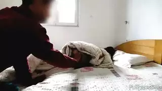 أخ يخفي شهوته: متعة الأخت المحرمة والقذف النهائي