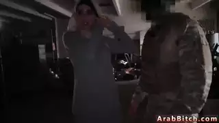 جنس في المصعد: مراهقة عربية تفقد عذريتها لعامر