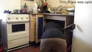 الزوجة التركية المثيرة تحب القبلات الفرنسية العميقة وأكثر