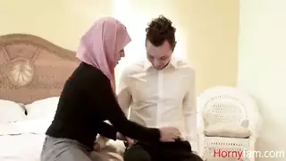 العربية الساخنة إيلا نوكس في حركة بورنو بين الأعراق عنيفة