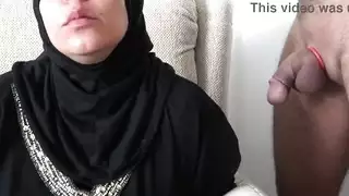 الثور الفرنسي يأخذ الزوجة العربية في جلسة دياثة شديدة