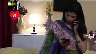  ممارسة سريعة لثلاثة مع إيلاج خشن لمراهقة