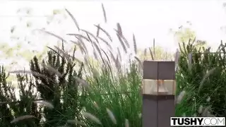 نيك أمرأة حمراء الشعر لممارسة الجنس