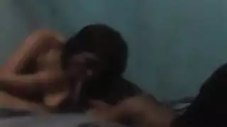 الخداع الثنائي الجنس يؤدي إلى جلسة وجه مثلية قاسية