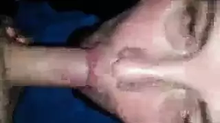 رفيقة سكن بقضيب كبير: اختنقت على صلب قضيبي