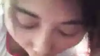 رجل صيني ينكو امرأة في محل ملبس كميرا خفيا