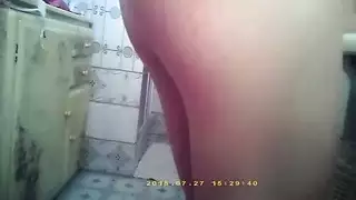 الفتاة الهنغارية الصغيرة ممارسة الجنس طوال الوقت، مع الرجال الذين ليسوا صديقها