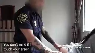 الشرطي ينيك المسيحيات