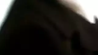ديوث يبعت زوجيه لي مديرة في العمل عشان سلف