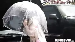 الام تهدي كسها للابن