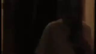 مص وتأوه: كلبة تضربها لعبة جنسية صريحة