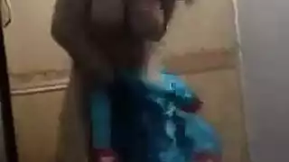 سكس مرحبا مصري عمر ٧٠سنة في بزاز كبير وسمني