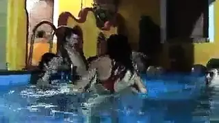 نيك بنات بعضو ذكري وكس