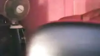 تبويظ احمر الشفاه