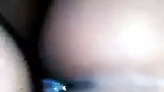 فطيرة حلق قاسية: قذف على الوجه وفي الفم