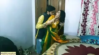 دياثة الزوجة تقارن بين زب زجها وزب الخال وتنتاك من