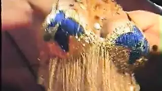 متزوجي اليلا بعدهم بهدوم العرس