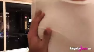 يأتي بزنجي لينيكه مع زوجته