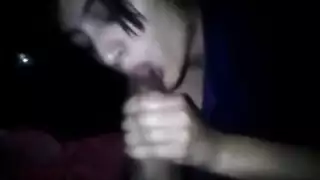 مص خفي للقضيب على ارتفاع 30000 قدم