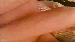 تمديد حدودها في فصل يوغا إكس إكس إكس