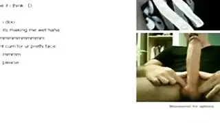 استمناء كاميرا لكاميرا: شاب يستمني وهو يشاهد فتاة تلعب بكسيها