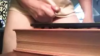 فقاعات وعاهرات إباحية مثلية شرجية وعمل قضيب مزدوج