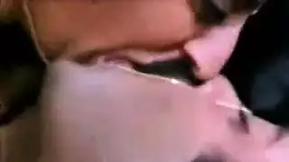 ممثلة هندية عاطفية سكس عنيف، تركب كسها الضيق حتى ذروة شديدة