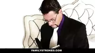 نيك بهوية مخفية: كس مشعر يُضرب بقوة