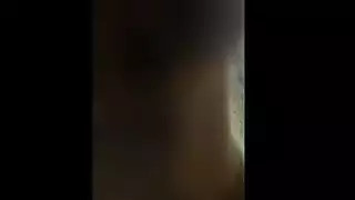 عاهرة مصرية ممتلئة الجسم تأخذ إيلاج مزدوج وتعذيب لثدييها